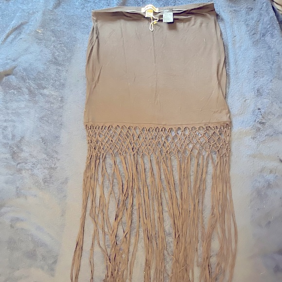 Cute Long Fringe lattice detail skirt - Picture 2 of 7
